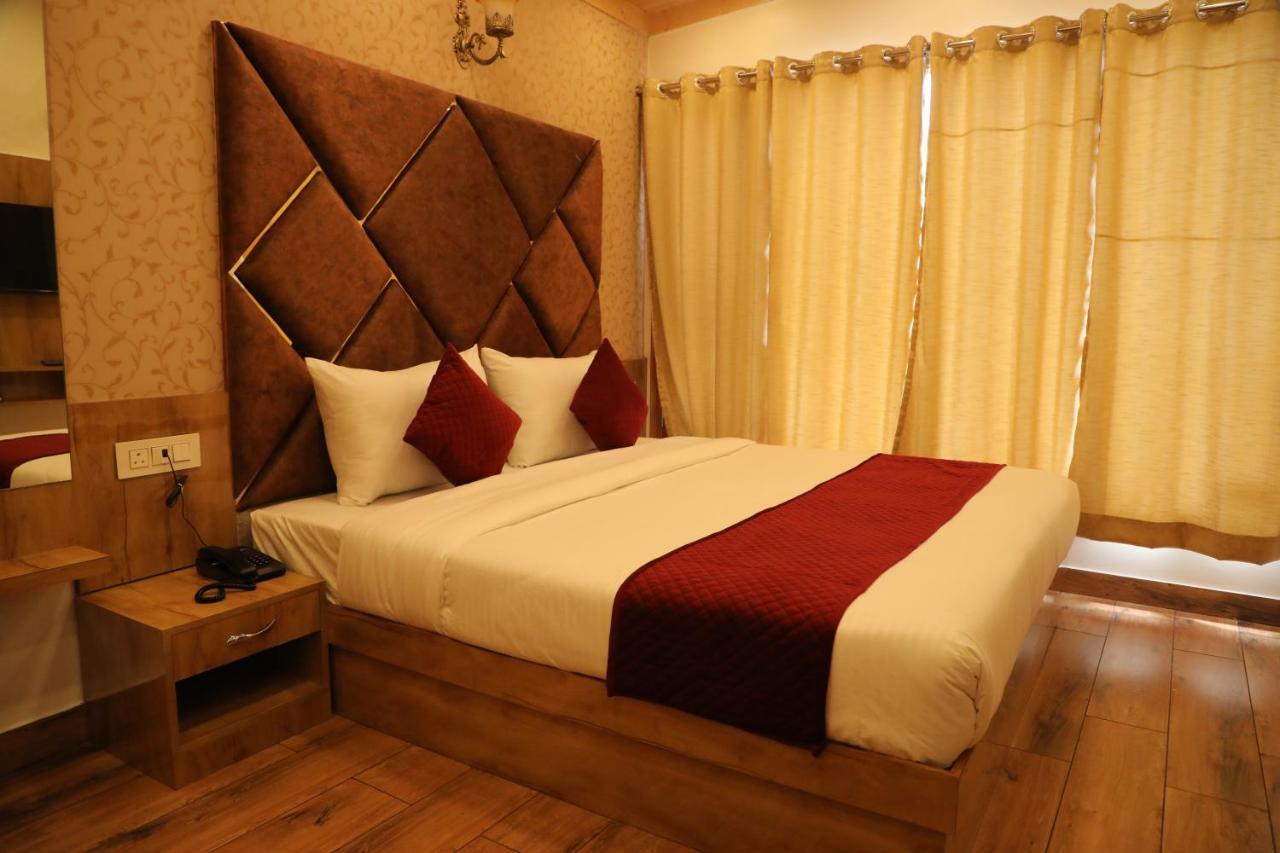 Dee Ess Residency Bed and Breakfast Shimla Eksteriør billede